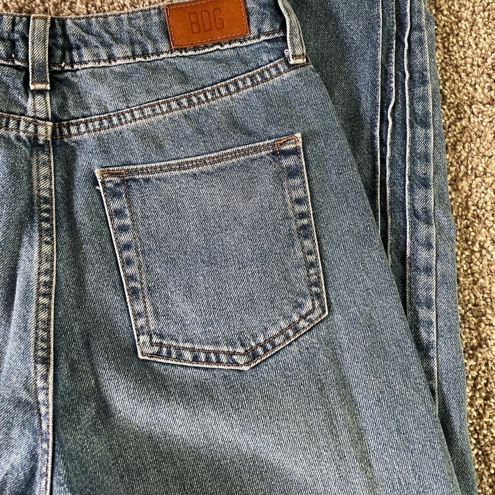 BDG Mom Jeans sz 26